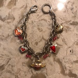 Very cute heart bracelet